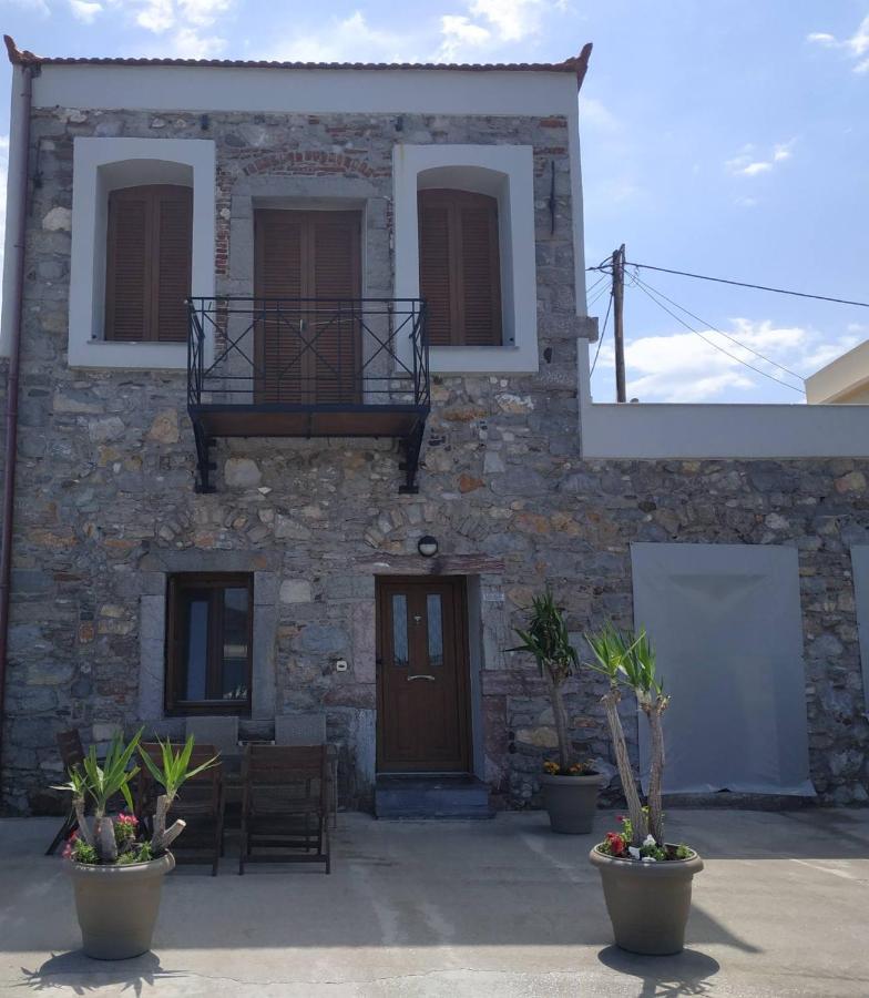 Two-Storey House In Kardamyla Mármaron Exterior foto