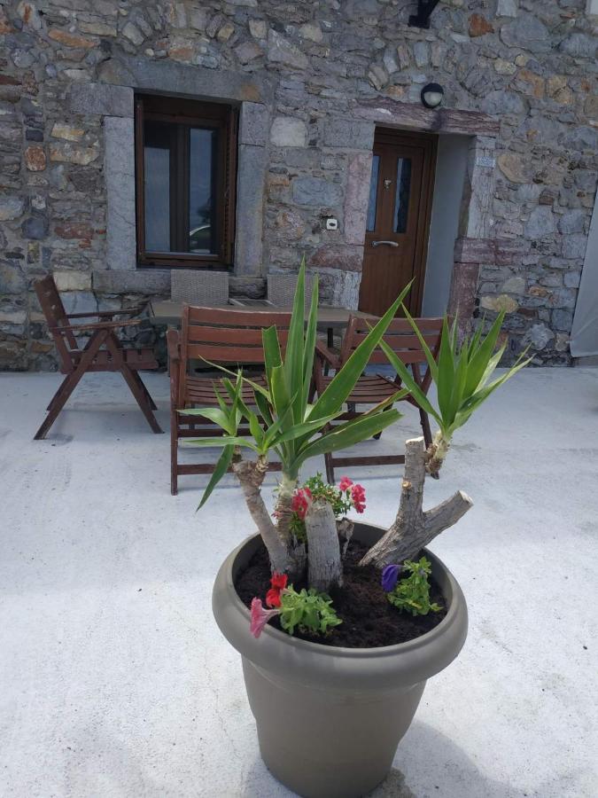 Two-Storey House In Kardamyla Mármaron Exterior foto
